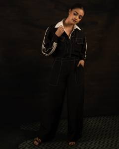 keerthy-suresh-new-look-in-Black-multi-binded-shirt-with-pant-004