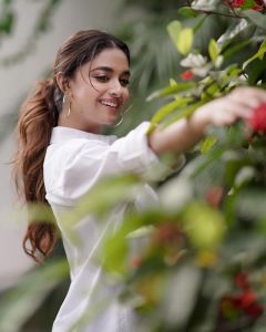 keerthy-suresh-new-photos-2021-0