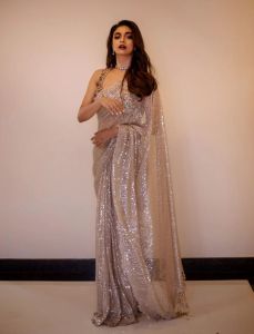 keerthy-suresh-new-photos-in-golden-saree-hd-007