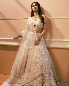 keerthy-suresh-new-photos-in-lehenga