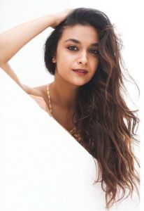 keerthy-suresh-new-photos-in-summer-dress-005
