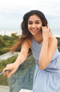 keerthy-suresh-new-photos-in-summer-dress-010