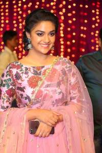 keerthy-suresh-pictures-556-00543