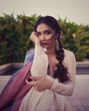 keerthi-suresh-in-jayan-dress-from-the-rise-photos