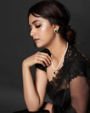 keerthy-suresh-in-black-saree-photos-010