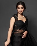 keerthy-suresh-in-black-saree-photos-013