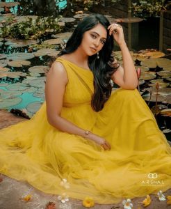 lekshmi-menon-new-photoshoot