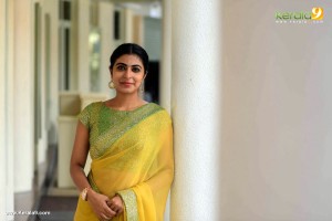 leona-lishoy-latest-photos-111-00948