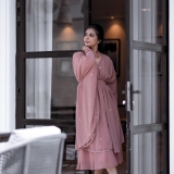 leona-lishoy-wearing-mellow-rose-kaftan-dress-photos-002