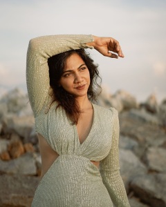 madonna-sebastian-in-Sequin-Criss-Cross-Long-Sleeve-Gown-photos-002