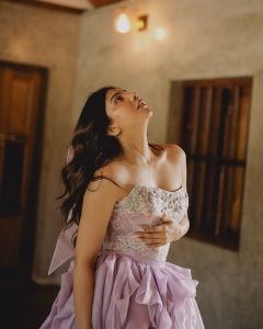 madonna-sebastian-in-lavender-colour-gown-dress-style-photos-001