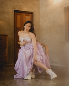 madonna-sebastian-in-lavender-colour-gown-dress-style-photos-005