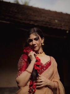 madonna-sebastian-in-maroon-blouse-with-saree-look-photos-009