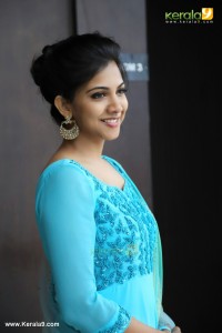 madonna-sebastian-latest-pictures-083-02875