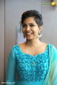 madonna-sebastian-latest-pictures-083-04889