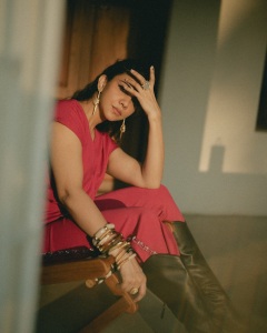 madonna-sebastian-latest-style-photos-in-trending-dress-006