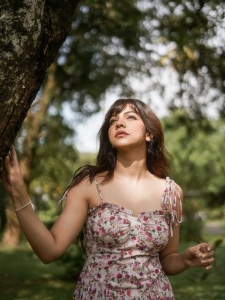 madonna-sebastian-latest-style-photos-in-trending-dress-016
