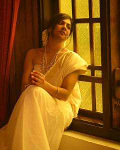 madonna-sebastian-new-photo-shoot-kerala-traditional-look-003