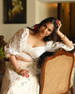 madonna-sebastian-new-photo-shoot-photos-01-002