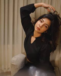 madonna-sebastian-new-photo-shoot-photos-in-black-dress