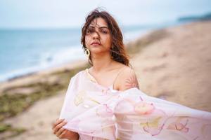 madonna-sebastian-onam-photos-002