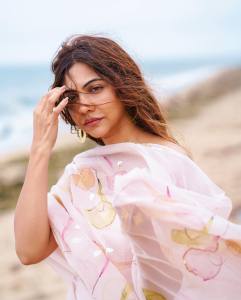 madonna-sebastian-onam-photos-009