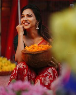 madonna-sebastian-photoshoot-in-red-colour-saree2013-007