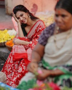 madonna-sebastian-photoshoot-in-red-colour-saree2013-009