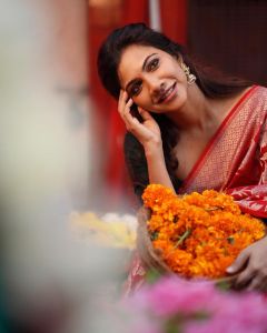 madonna-sebastian-photoshoot-in-red-colour-saree2013