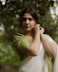 madonna-sebastian-stylish-photoshoot-photos-022