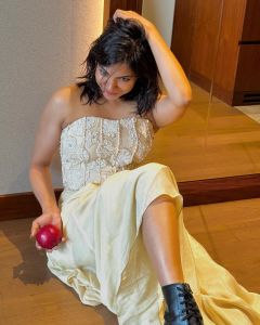 madonna-sebastian-viral-photoshoot-photos-004
