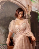 madonna-sebastian-in-LABELM-newest-vintage-inspired-‘Victorian-Dreams-wedding-collection.-001