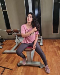 2_malavika-menon-new-photos-004