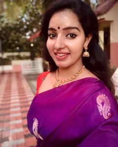 2_malavika-menon-new-photos