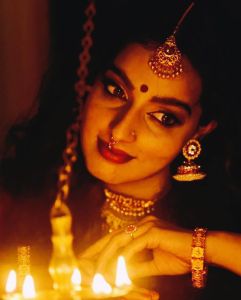 actress Malavika Menon new photoshoot gallery-005