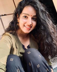 actress-malavika-c-menon-makeover-photos-004