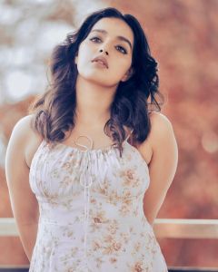 actress-malavika-menon-latest-photos098-009