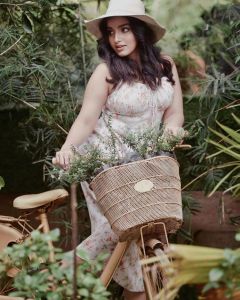 actress-malavika-menon-latest-photos098-011