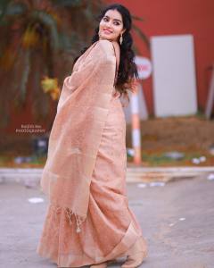 celebrity-malavika-menon-new-photos-in-red-saree-with-designer-blouse-008