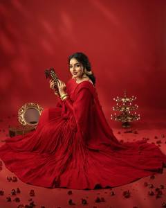 malavika-c-menon-in-maroon-anarkali-churidar-photos-001