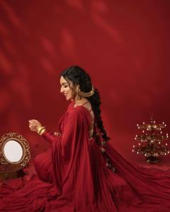 malavika-c-menon-in-maroon-anarkali-churidar-photos-008