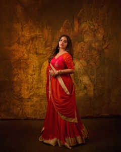 malavika-c-menon-in-multicolor-party-lehenga-designs-photos-010