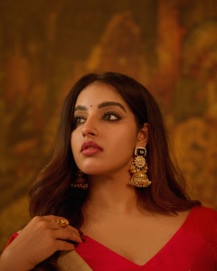 malavika-c-menon-in-multicolor-party-lehenga-designs-photos-012