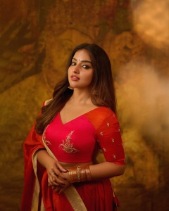 malavika-c-menon-in-multicolor-party-lehenga-designs-photos-013