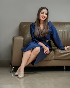 malavika-c-menon-in-night-party-style-dress-ideas-photos-008
