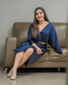 malavika-c-menon-in-night-party-style-dress-ideas-photos-010