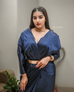 malavika-c-menon-in-night-party-style-dress-ideas-photos-011