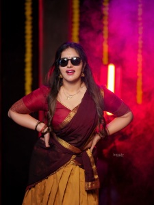 malavika-c-menon-latest-viral-look-dressing-photos-010