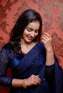 malavika-c-menon-new-photoshoot-for-tanishq-005