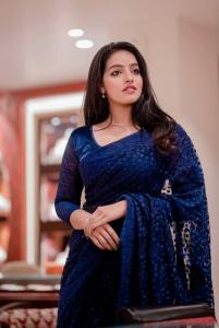 malavika-c-menon-new-photoshoot-for-tanishq-006